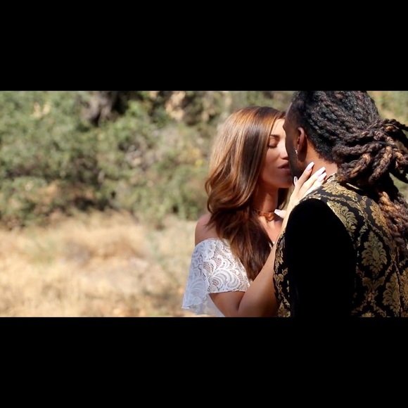 🦄 - Picture 3 of 8